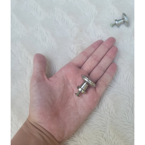 Set of 4 cabinet hardware silver knobs - Picture 6 of 16